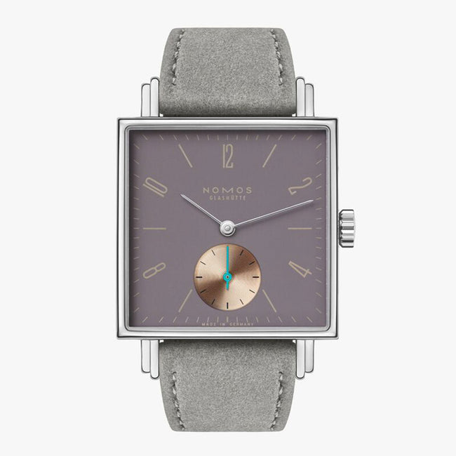 NOMOS 475 Tetra Die Fuchsteufelswilde Manual Winding